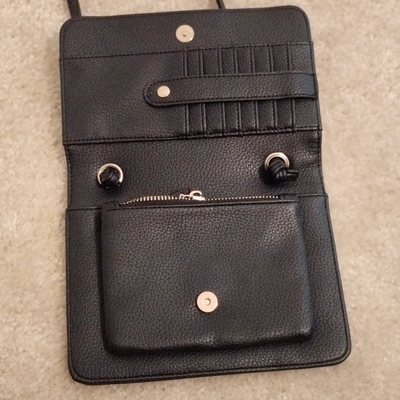 Steve Madden Black Crossbody Wallet and Bag - Picture 2 of 5